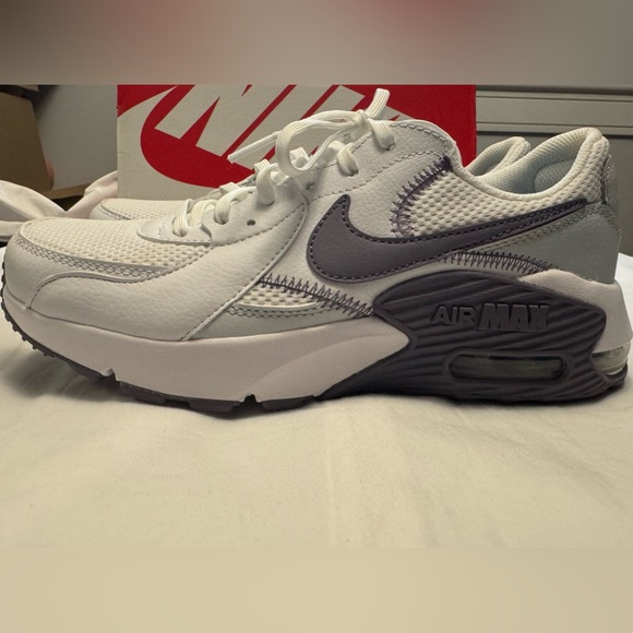 Womens Air Max Excee Sneaker - Picture 1 of 3